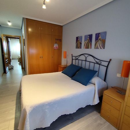 Burgo Apartamento De Tres Dormitorios Con Garaje Y Todos Los Servicios Cerca מראה חיצוני תמונה